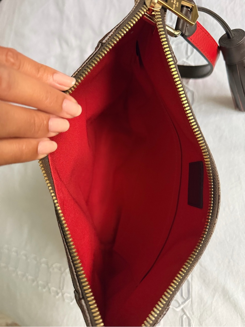 Louis Vuitton Damier Ebene South Bank Besace - Picture 5 of 5